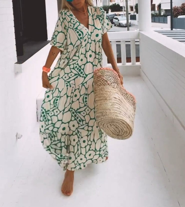 Juni | Ibiza-style Dress with Bohemian Floral Print