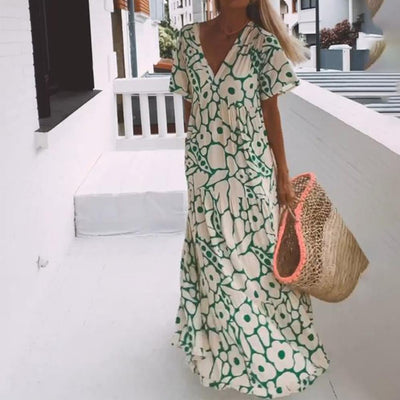 Juni | Ibiza-style Dress with Bohemian Floral Print