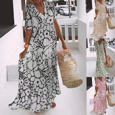 Juni | Ibiza-style Dress with Bohemian Floral Print